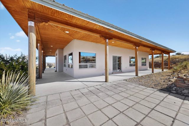 123 Victorio Trail, Hillsboro, NM 88042