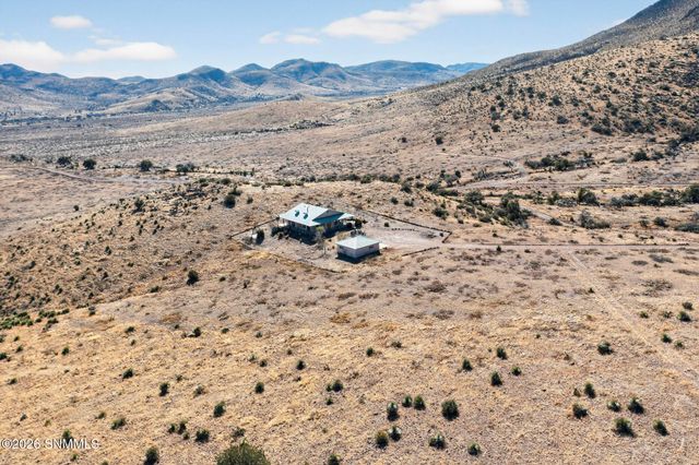 123 Victorio Trail, Hillsboro, NM 88042