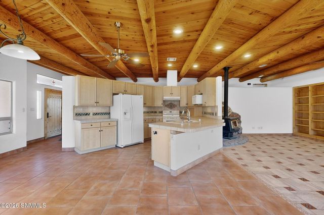 123 Victorio Trail, Hillsboro, NM 88042