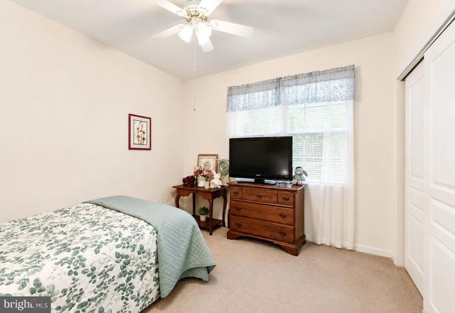 74 BRIARWOOD DR, Tuckerton, NJ 08087