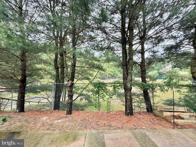 74 BRIARWOOD DR, Tuckerton, NJ 08087