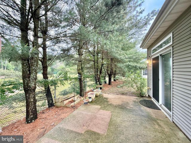 74 BRIARWOOD DR, Tuckerton, NJ 08087
