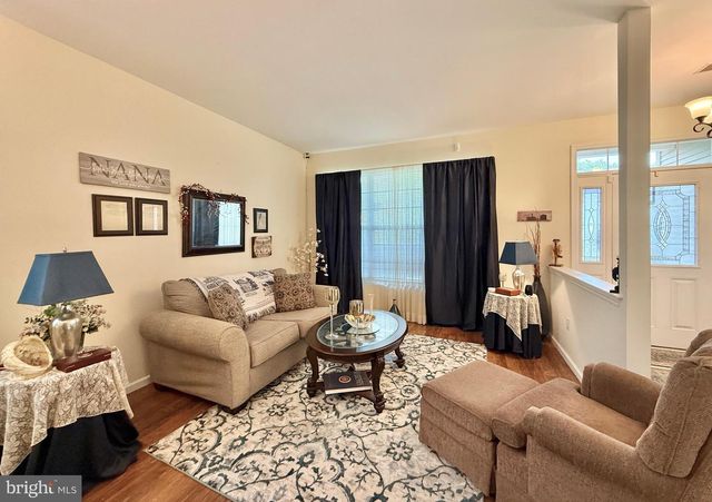 74 BRIARWOOD DR, Tuckerton, NJ 08087