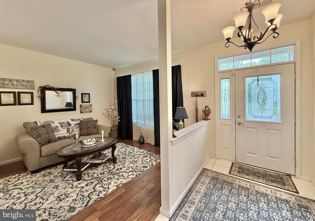 74 BRIARWOOD DR, Tuckerton, NJ 08087