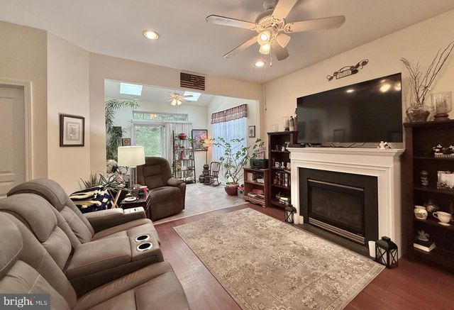 74 BRIARWOOD DR, Tuckerton, NJ 08087