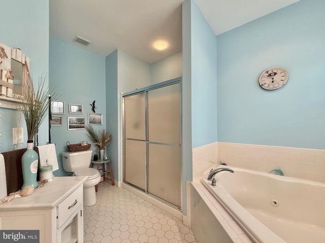 74 BRIARWOOD DR, Tuckerton, NJ 08087