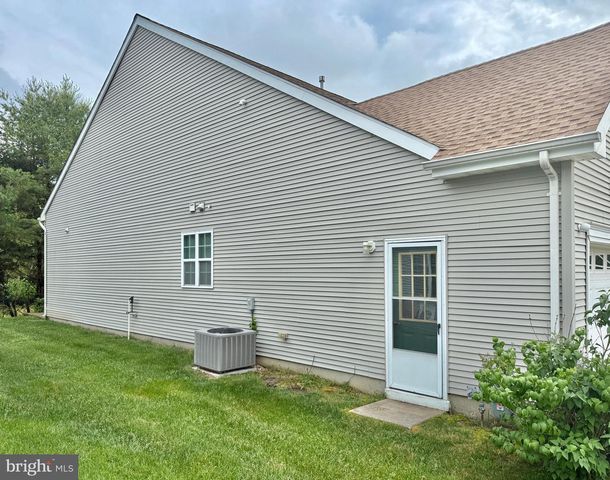 74 BRIARWOOD DR, Tuckerton, NJ 08087