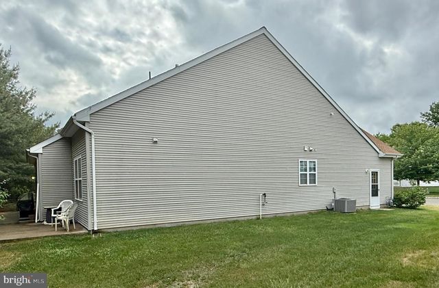 74 BRIARWOOD DR, Tuckerton, NJ 08087