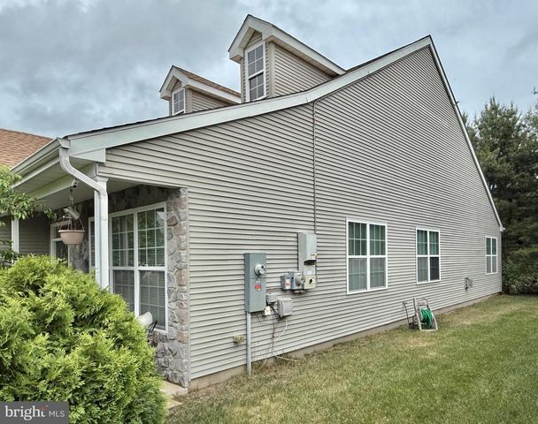 74 BRIARWOOD DR, Tuckerton, NJ 08087