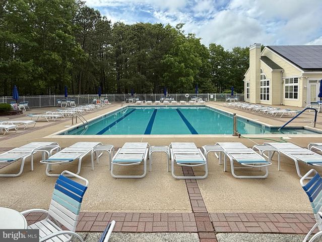 74 BRIARWOOD DR, Tuckerton, NJ 08087