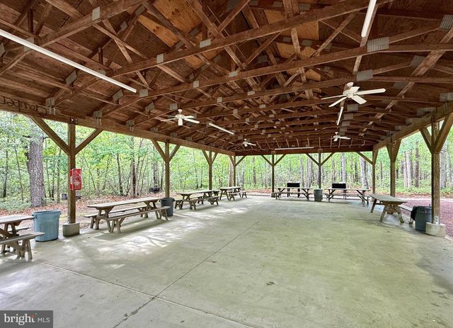 74 BRIARWOOD DR, Tuckerton, NJ 08087