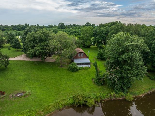 620 SW T Highway, Holden, MO 64040