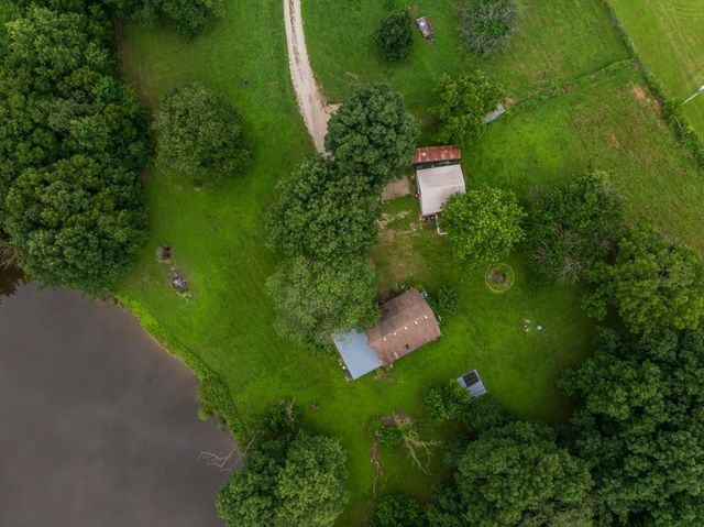 620 SW T Highway, Holden, MO 64040