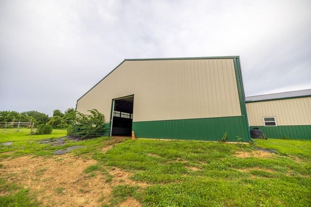620 SW T Highway, Holden, MO 64040