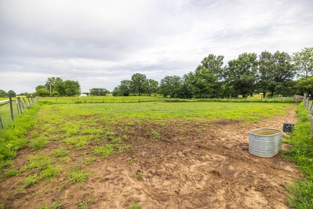 620 SW T Highway, Holden, MO 64040