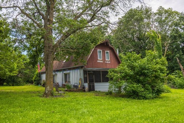 620 SW T Highway, Holden, MO 64040