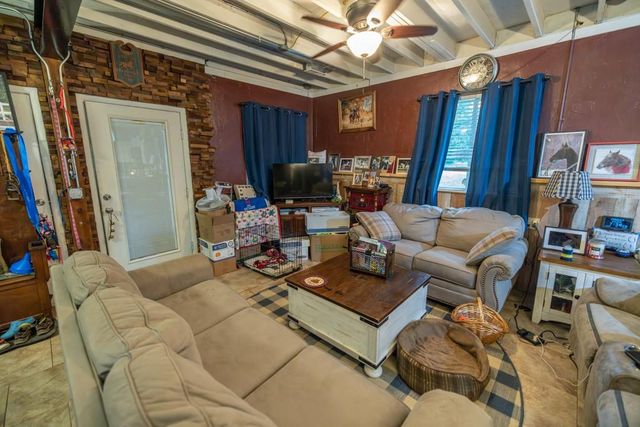 620 SW T Highway, Holden, MO 64040