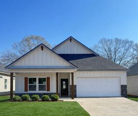 301 S Bend Avenue, Dothan, AL 36301