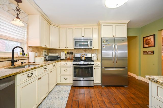145-39 18th Avenue, Whitestone, NY 11357