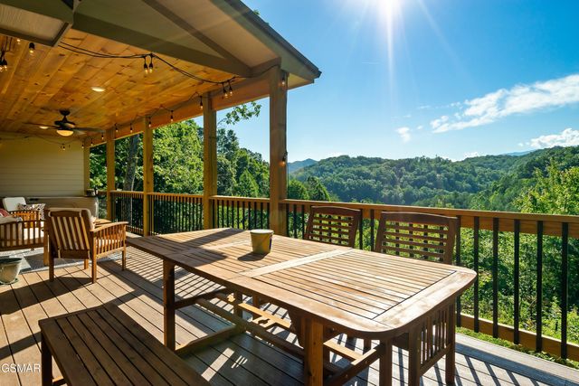 3730 Ivy Way, Sevierville, TN 37876