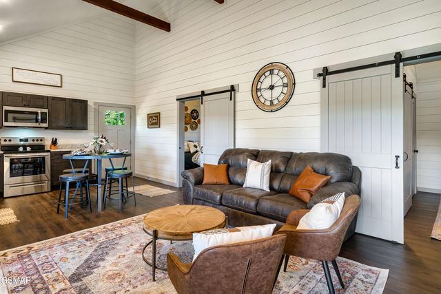 3730 Ivy Way, Sevierville, TN 37876