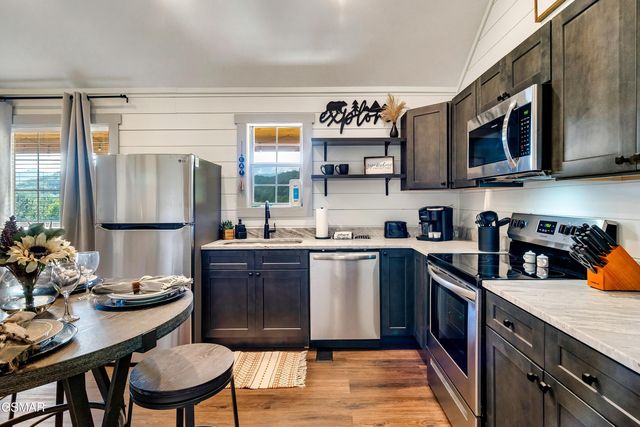 3730 Ivy Way, Sevierville, TN 37876