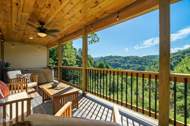 3730 Ivy Way, Sevierville, TN 37876