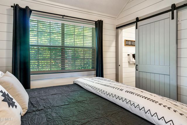 3730 Ivy Way, Sevierville, TN 37876