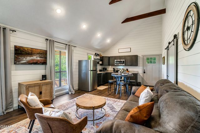 3730 Ivy Way, Sevierville, TN 37876