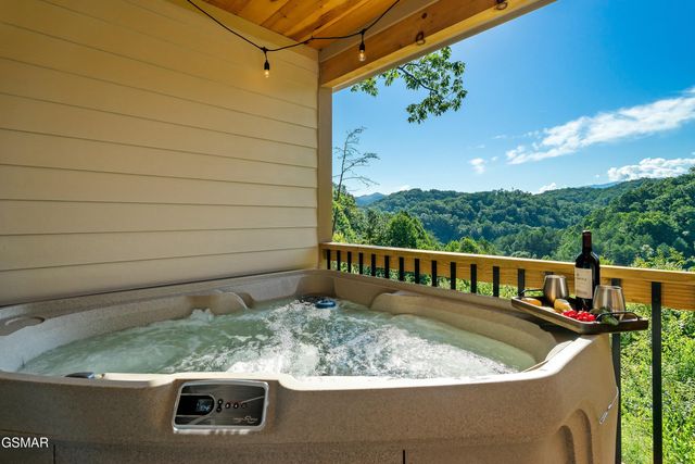 3730 Ivy Way, Sevierville, TN 37876