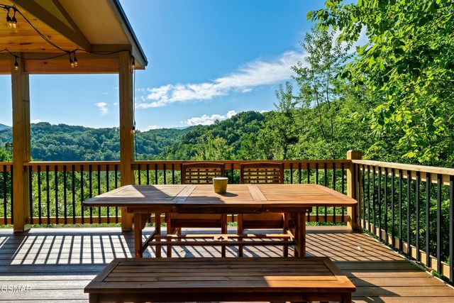 3730 Ivy Way, Sevierville, TN 37876