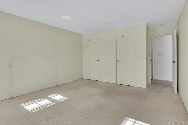 1055 Village Drive 1055, Hauppauge, NY 11788