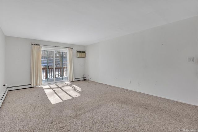 1055 Village Drive 1055, Hauppauge, NY 11788