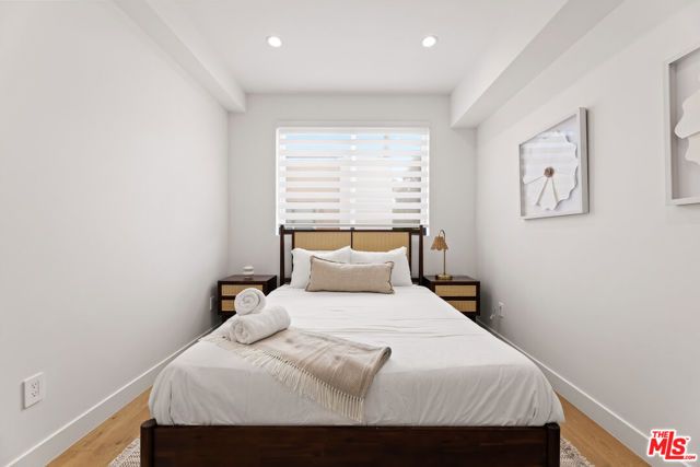 5118 Laurel Canyon, Valley Village, CA 91607