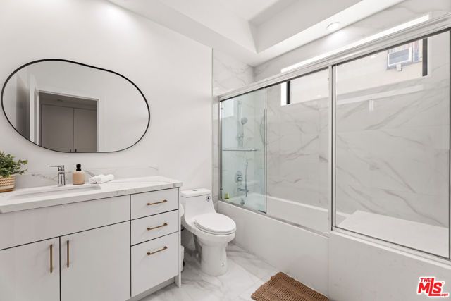 5118 Laurel Canyon, Valley Village, CA 91607
