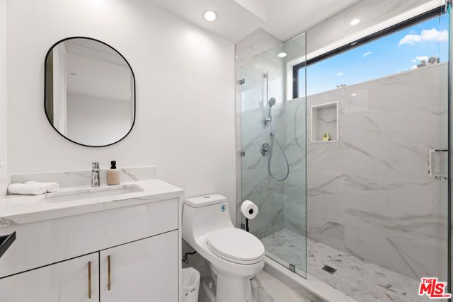 5118 Laurel Canyon, Valley Village, CA 91607