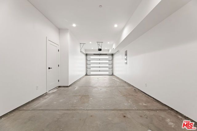 5118 Laurel Canyon, Valley Village, CA 91607