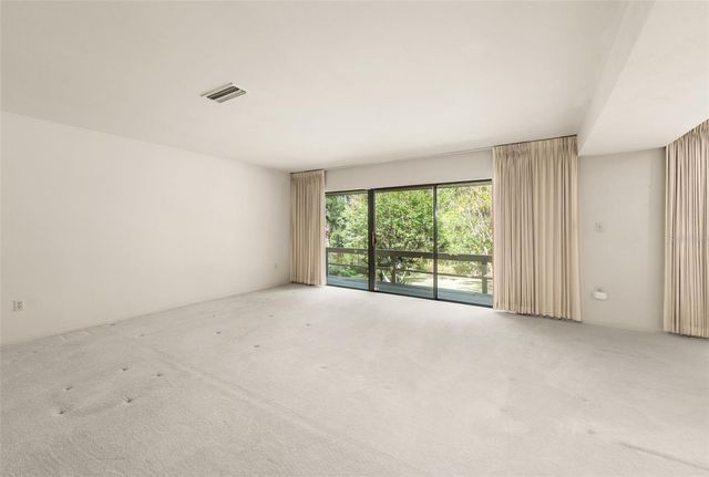 630 SW 26TH PLACE, Gainesville, FL 32601