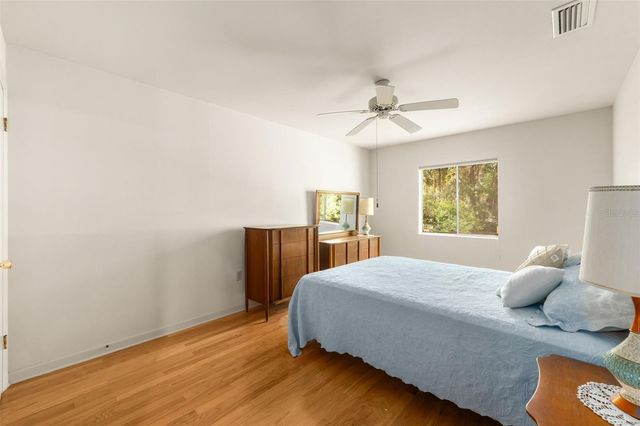 630 SW 26TH PLACE, Gainesville, FL 32601