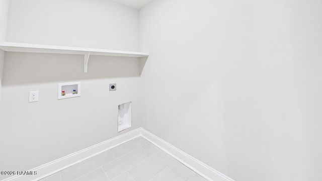 111 Acadian Falls Drive, Broussard, LA 70518