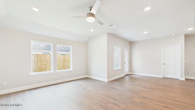 111 Acadian Falls Drive, Broussard, LA 70518