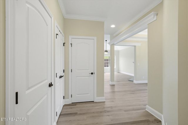 224 Lake View Point, Englewood, TN 37329