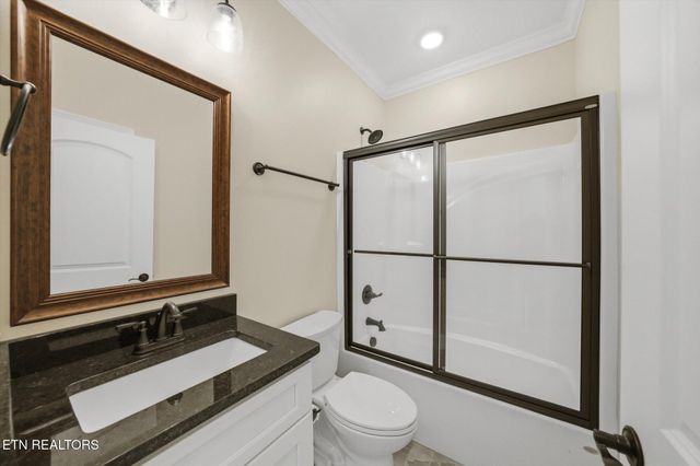 224 Lake View Point, Englewood, TN 37329