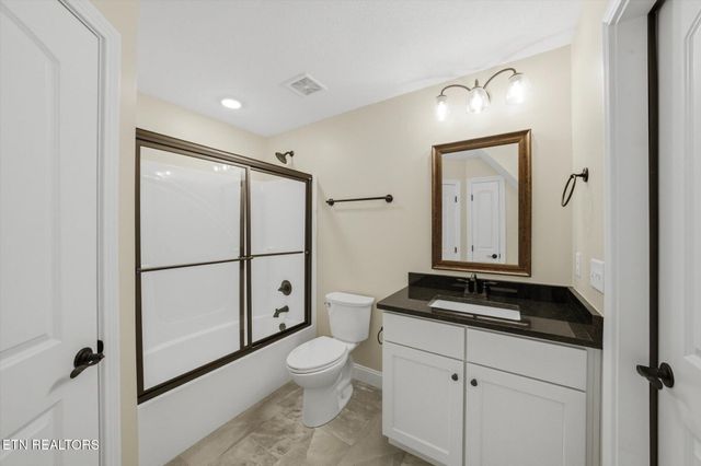 224 Lake View Point, Englewood, TN 37329