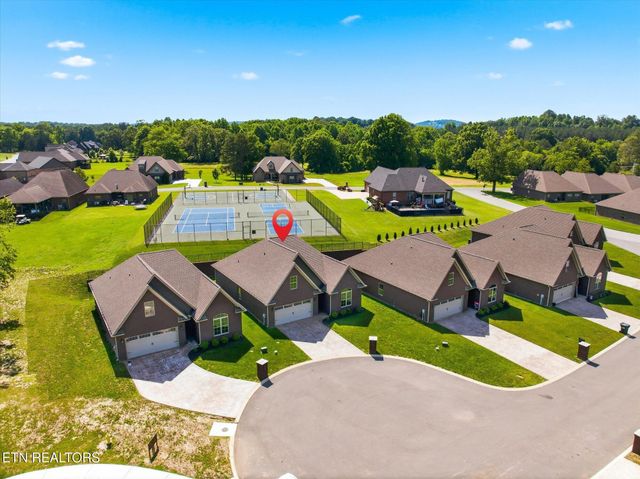 224 Lake View Point, Englewood, TN 37329