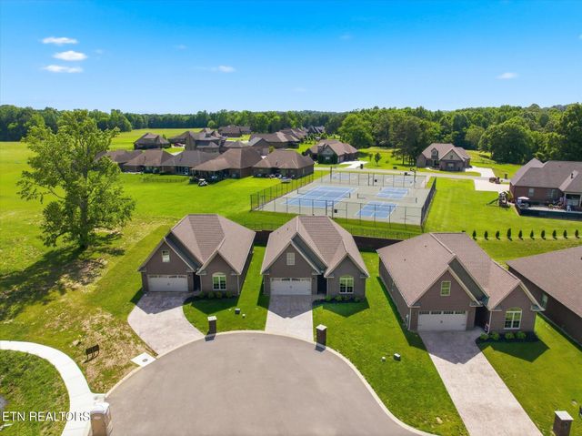 224 Lake View Point, Englewood, TN 37329