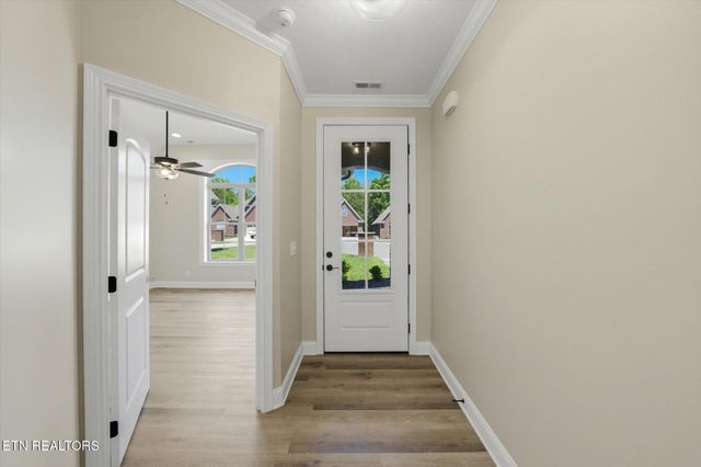 224 Lake View Point, Englewood, TN 37329