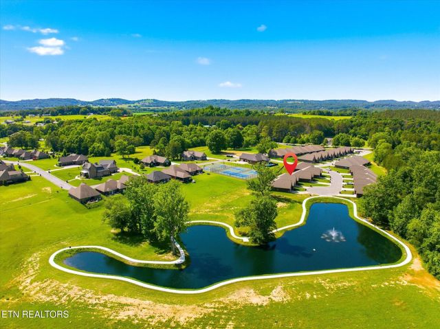 224 Lake View Point, Englewood, TN 37329