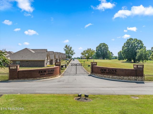 224 Lake View Point, Englewood, TN 37329