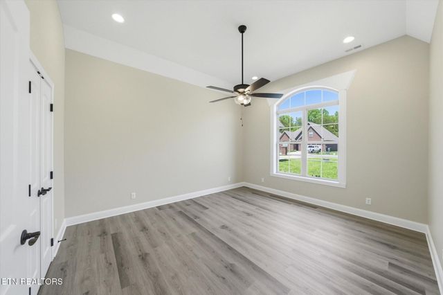 224 Lake View Point, Englewood, TN 37329